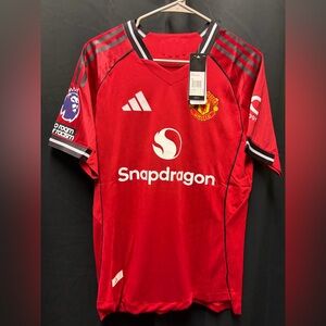 Cunha Manchester United 2025/2026 home jersey